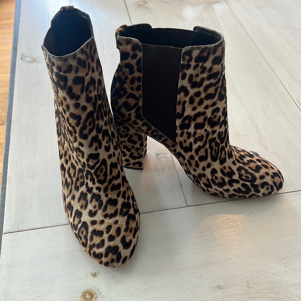 Sam Edelman leopard cheetah animal print booties 8.5